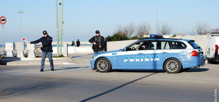 Con la droga negli slip, nocese arrestato a Bari