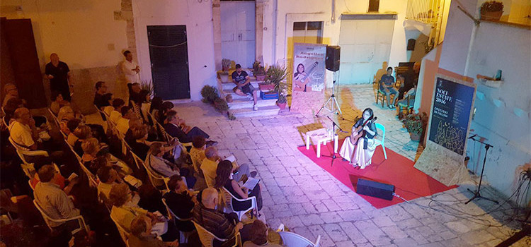 Musica e poesia nelle gnostre con la chitarrista Angelica Rodriguez