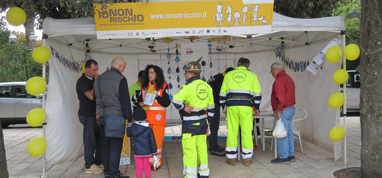 “Io non rischio”, la piazza incontra la Protezione Civile