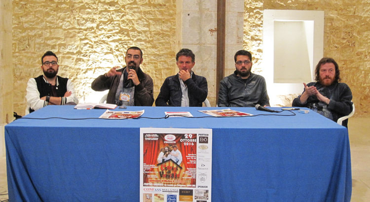 Presentato “Comici di Famiglia”, solidarietà col sorriso