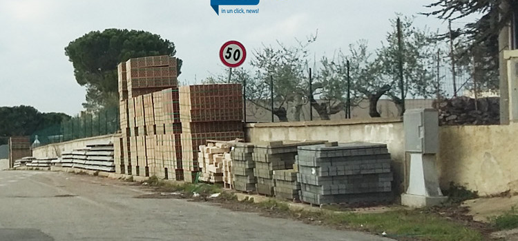 Furto di attrezzi edili in zona industriale