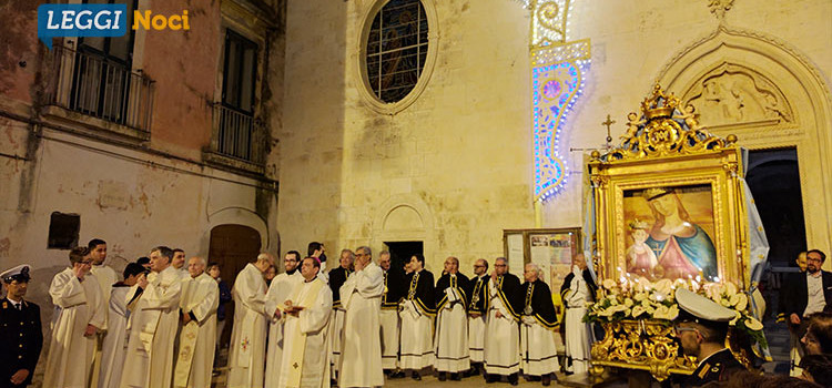 Noci omaggia la Madonna della Croce nella tradizionale festa del 3 maggio