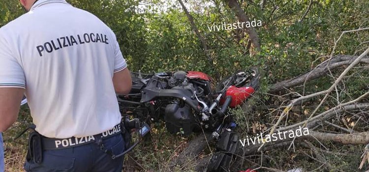 Fuori strada con la moto sulla S.P. Noci – Martina