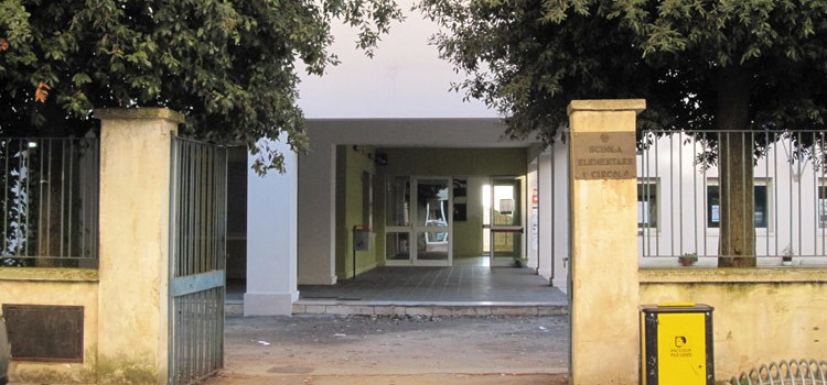 Furto alla scuola Cappuccini: le autorità avviano le indagini